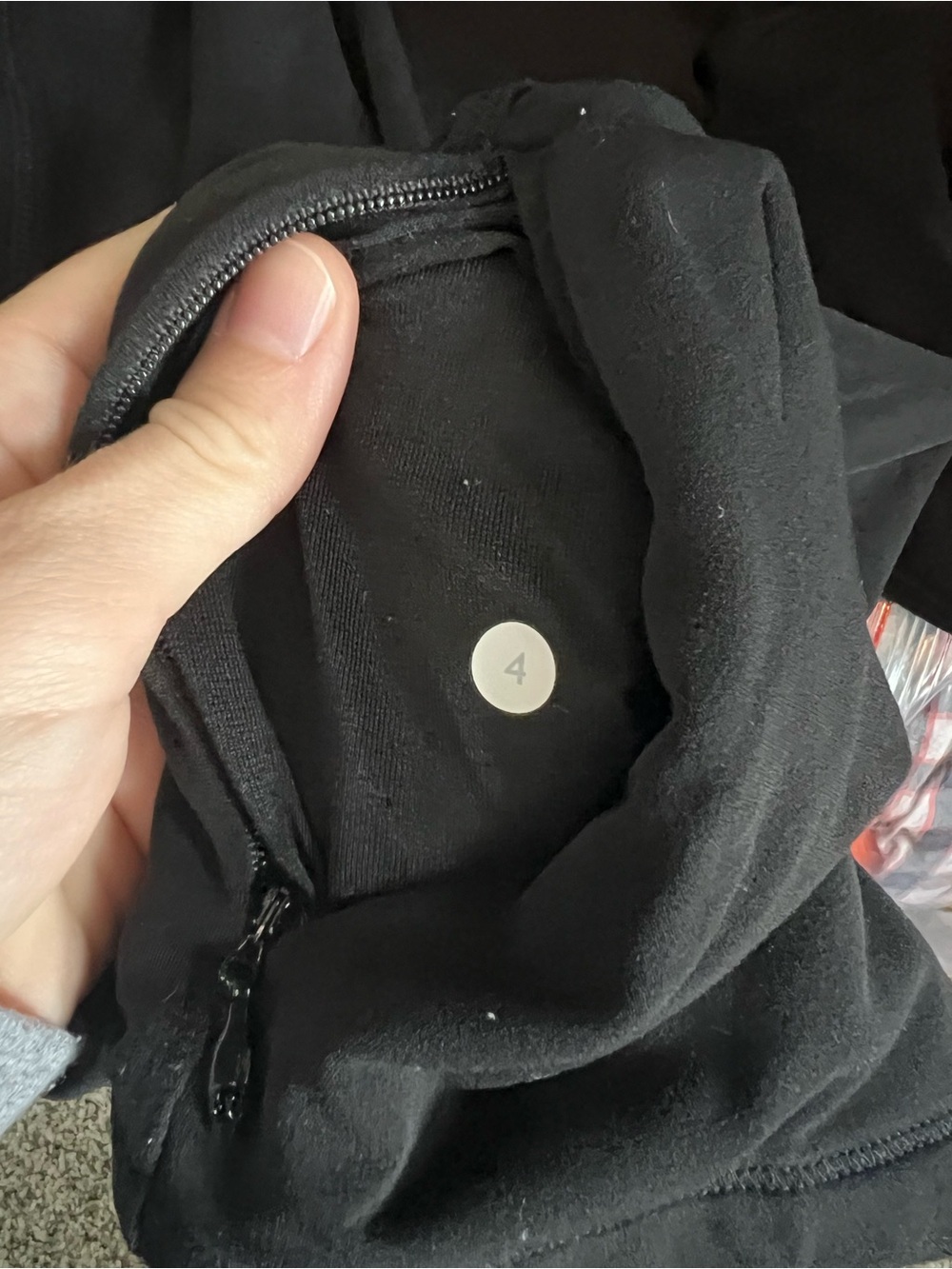 Lululemon Women’s Long Sleeve Half Zip Athletic Pullover Size 4 Black Zip Pocket - Picture 9 of 9
